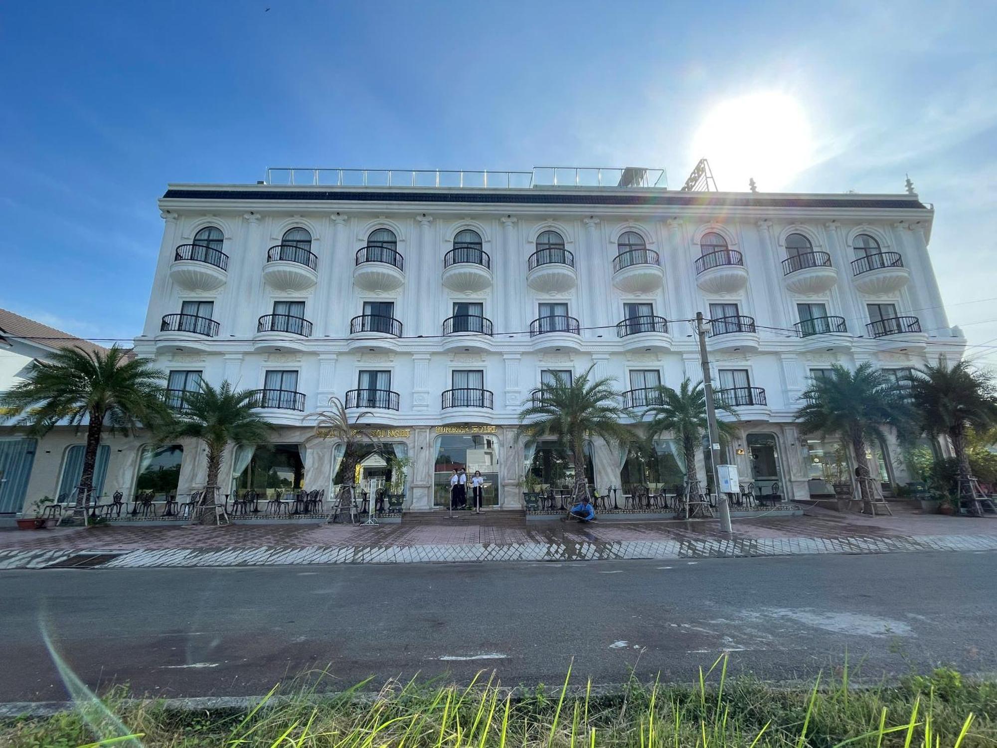 Sunrise Hotel ها تيان المظهر الخارجي الصورة